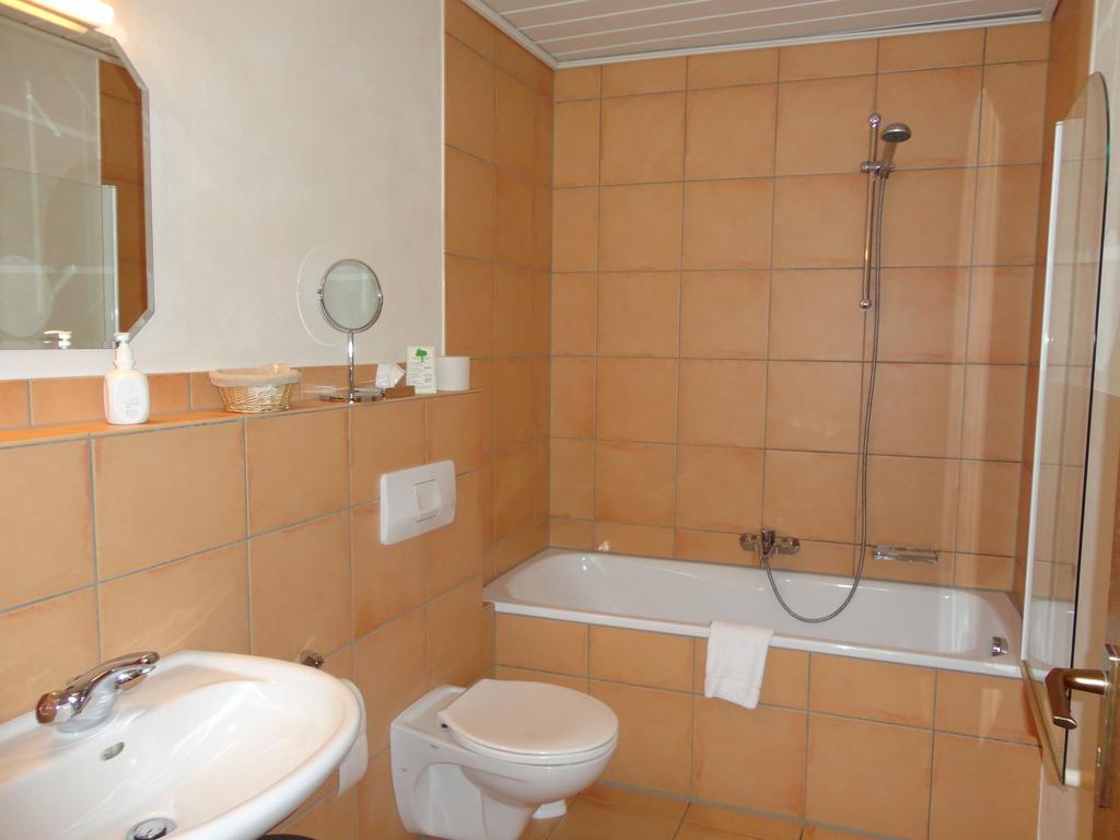 Hotel Central Zeven Kültér fotó